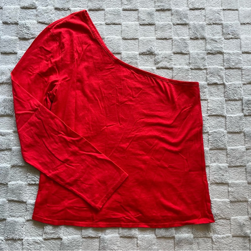 Donni Red One Shoulder Cotton Top - Picture 2 of 6